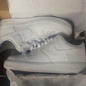 AF1